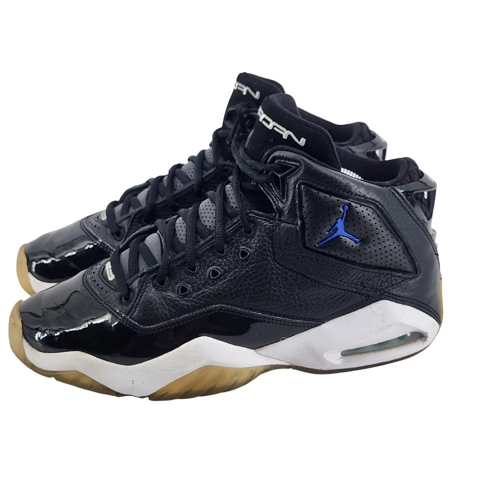 Jordan Max Aura 2 Mens 9 Black Royal Basketball Shoes Sneakers CW7031-001